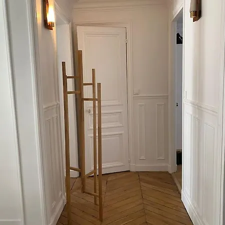 West Livingtrendy Area Spacious 2br Opera Montmartre Parigi