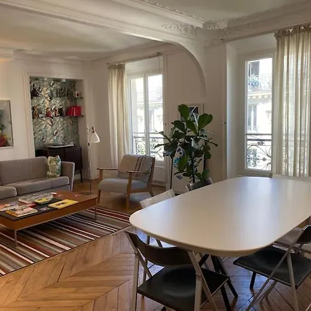 West Livingtrendy Area Spacious 2br Opera Montmartre Appartamento