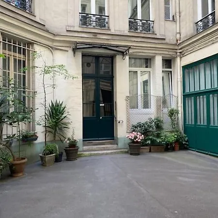 Appartamento West Livingtrendy Area Spacious 2br Opera Montmartre