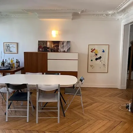 West Livingtrendy Area Spacious 2br Opera Montmartre Parigi